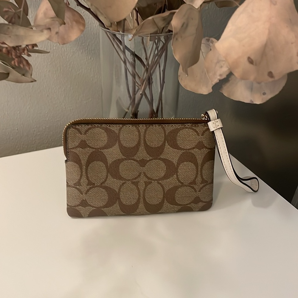 Coach Wristlet Wallet - Picture 2 of 5